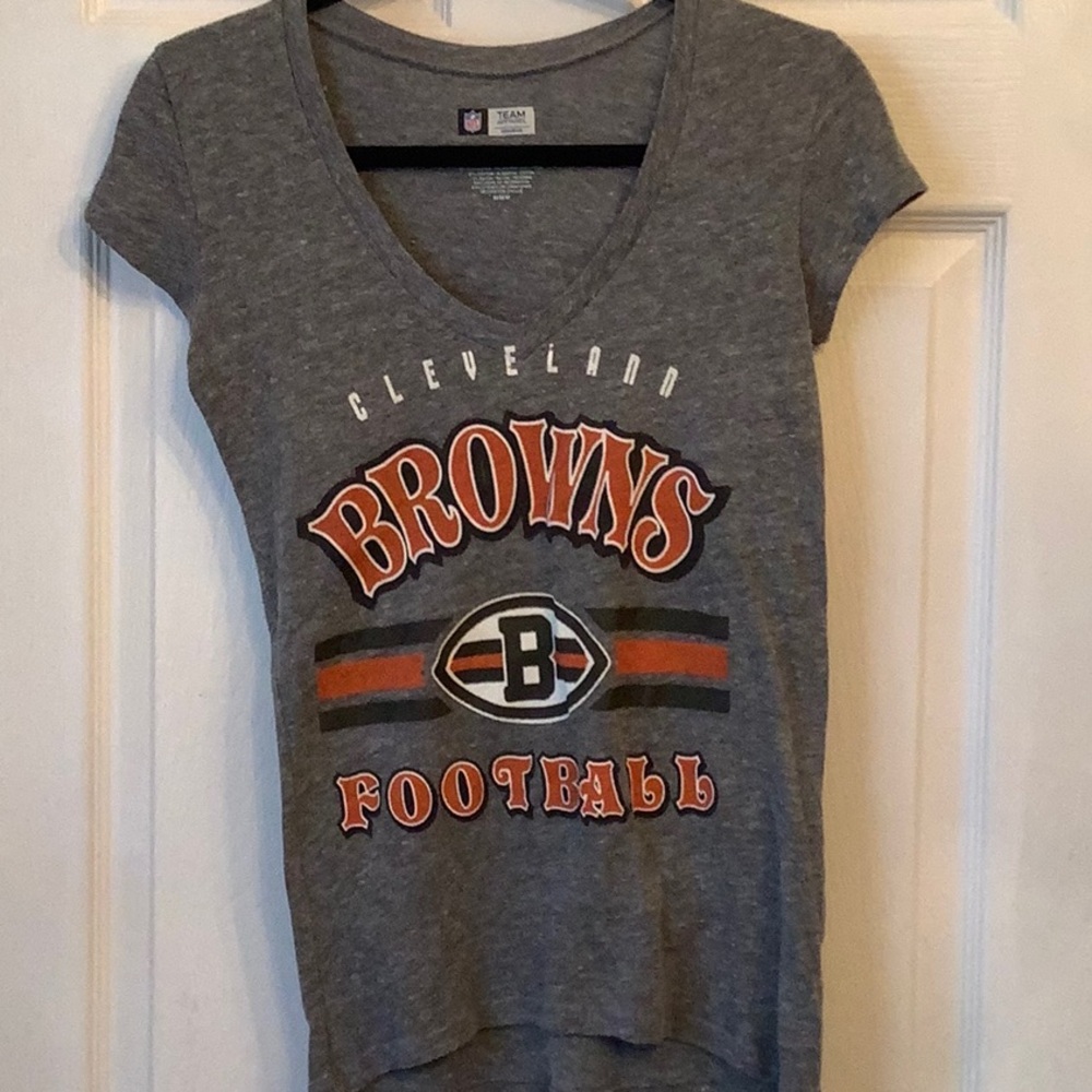 Gray Short Sleeve Tee with Cleveland Browns Logo